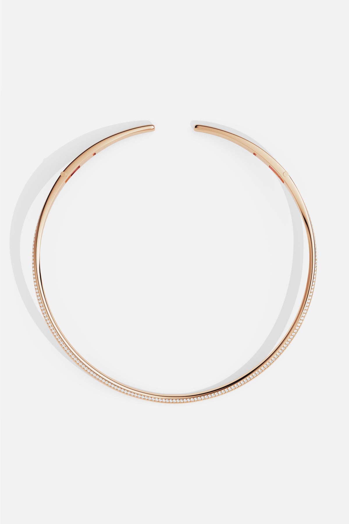 APM Monaco choker necklace in rose color, a sleek line of quiet elegance.