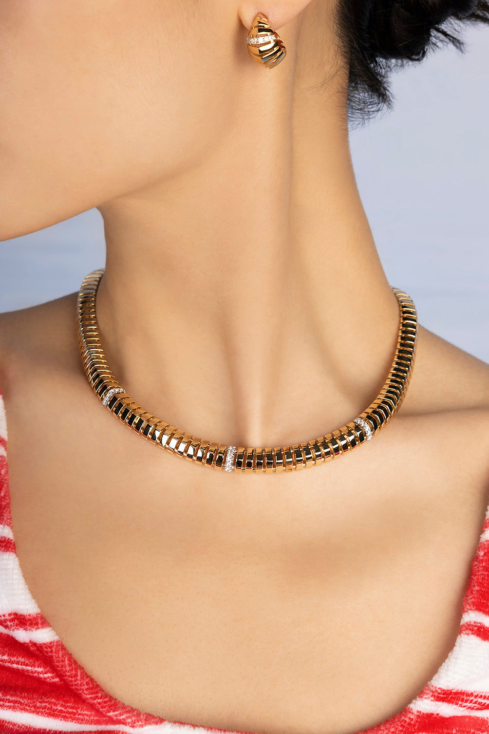 02-YC8037XRH-APM-Monaco-Necklace