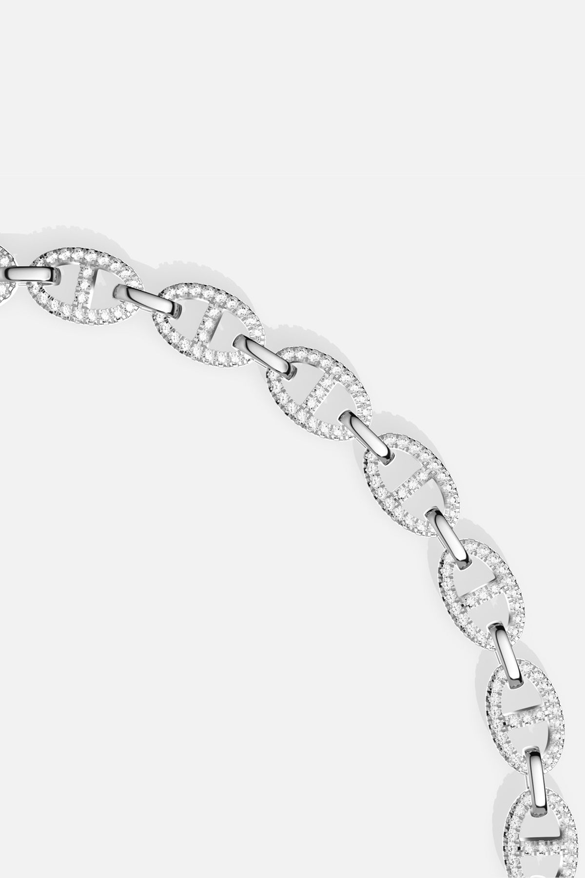 APM Marine Bracelet, sparkling links in rhodium finish, effortlessly chic.
