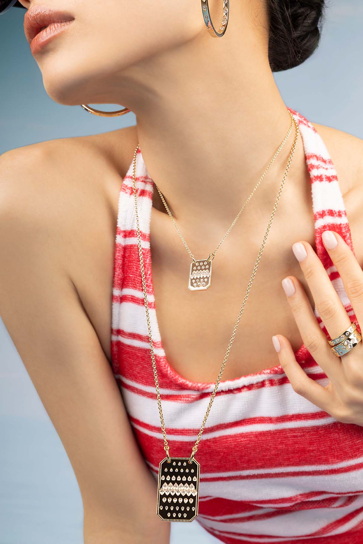 03-YC8355OX-APM-Monaco-Les-Gouttelettes-Necklace-Model