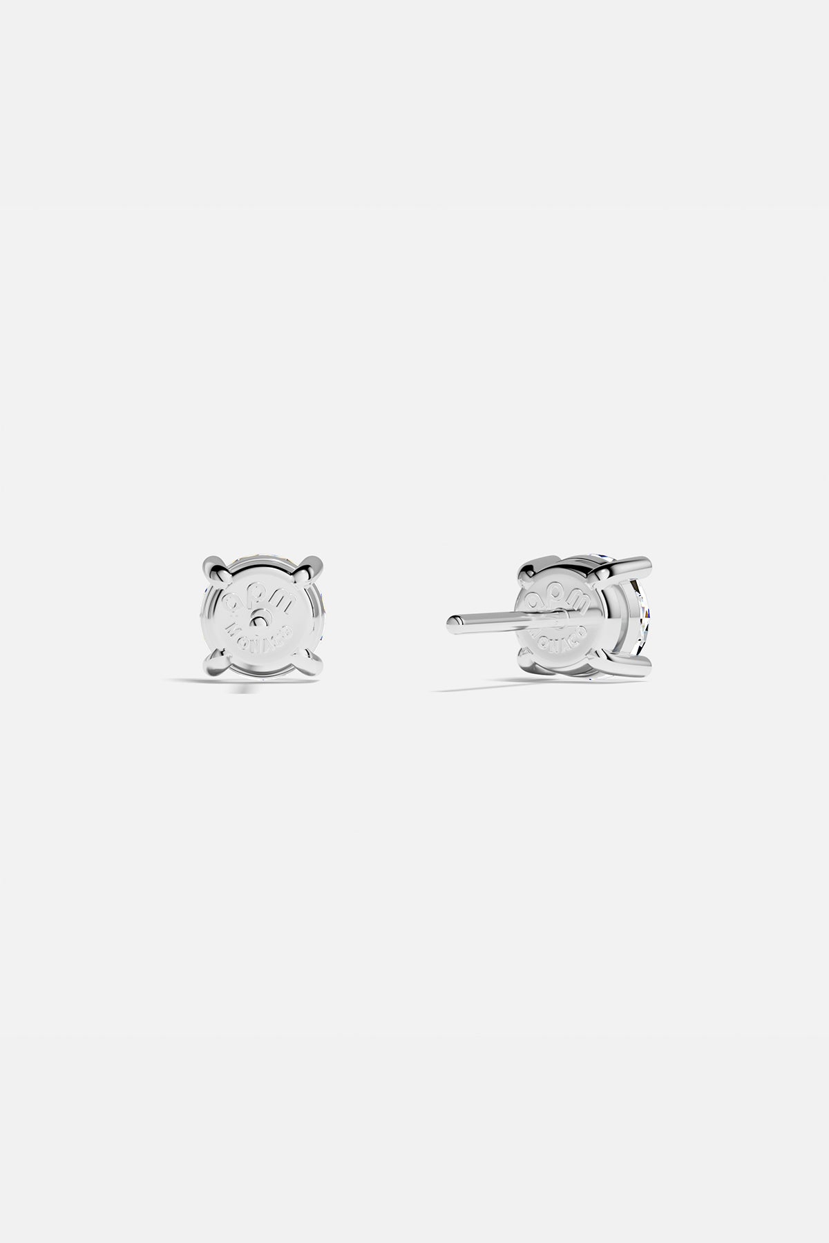 Earrings APM Monaco round stud earrings with white cubic zirconia.