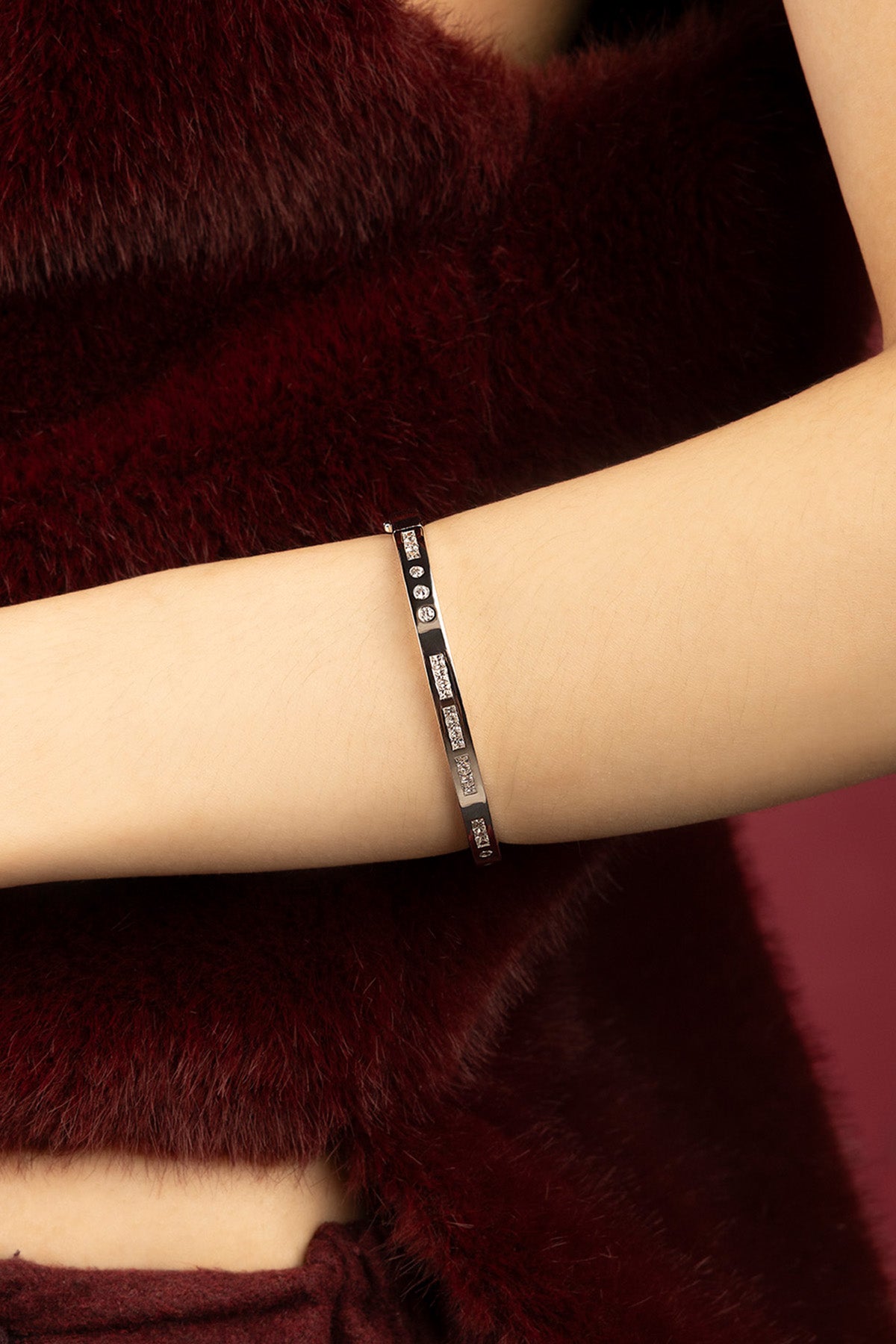  BONHEUR モールスコードバングル　ブレスレット BONHEUR Bracelet | APM Monaco