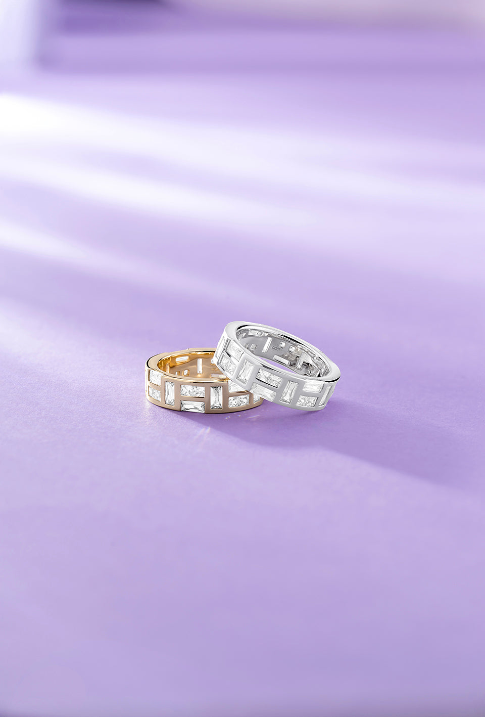 03-W23798OX-APM-Monaco-Ice-Ring