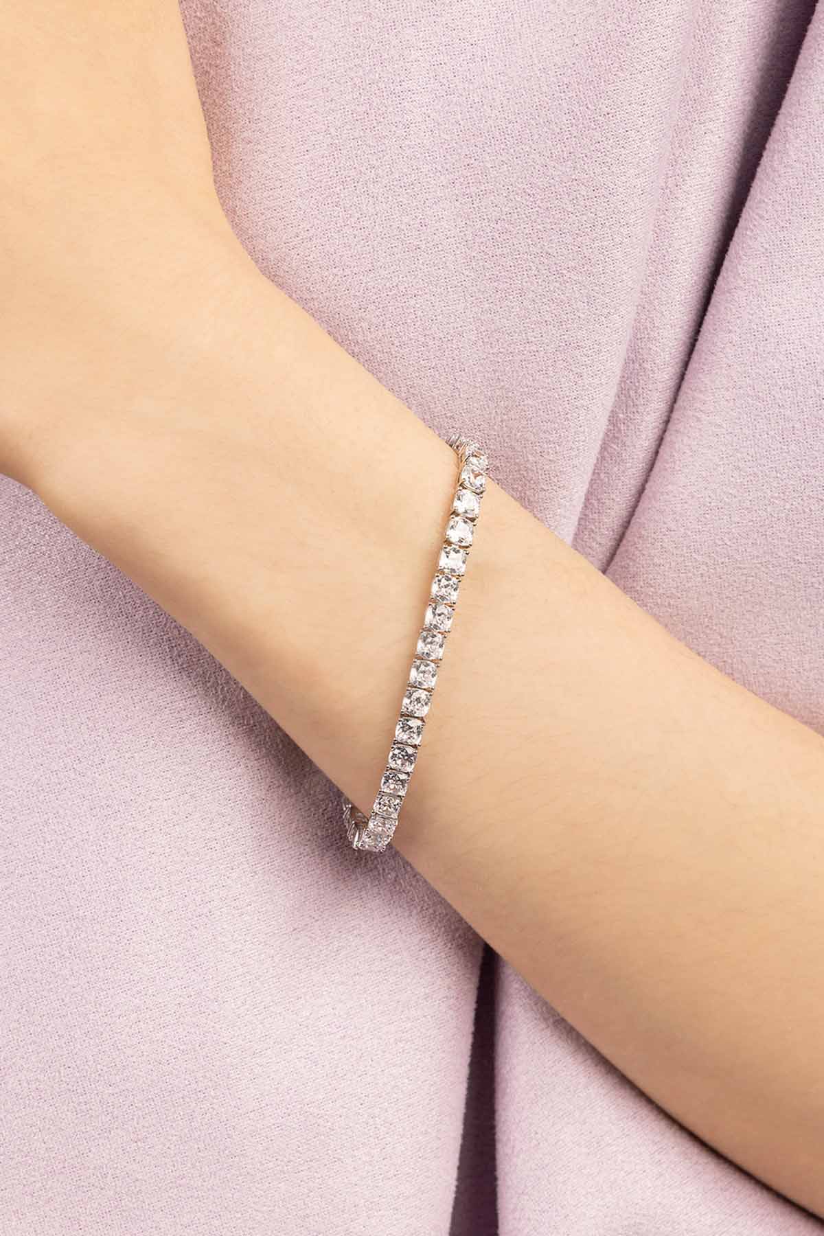APM Monaco 925. シルバーパール エレガントブレスレット Festival Bracelet, Sterling Silver | APM Monaco