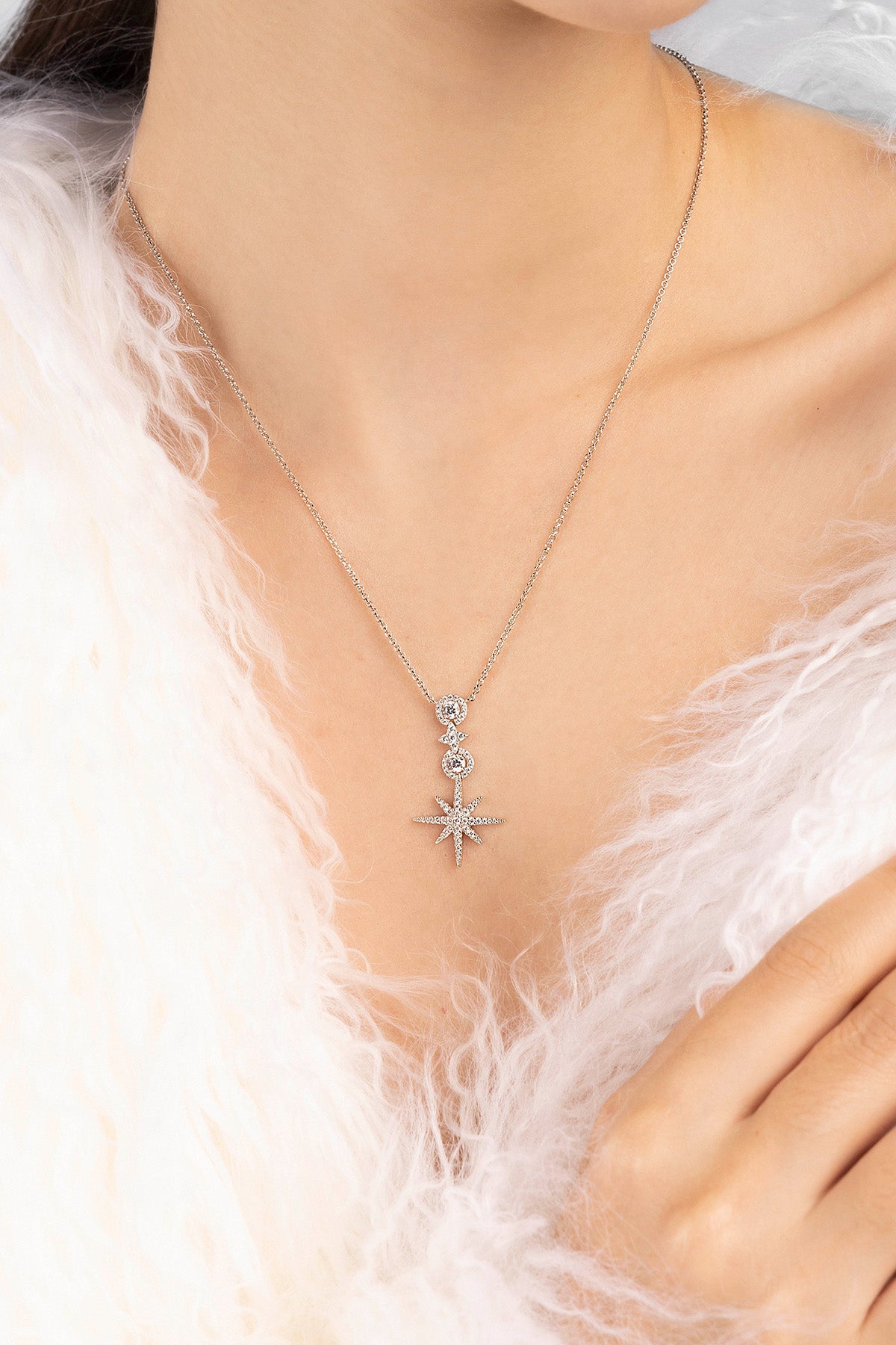 パヴェ メテオライト＆サークル 調節可能ネックレス | APM Monaco