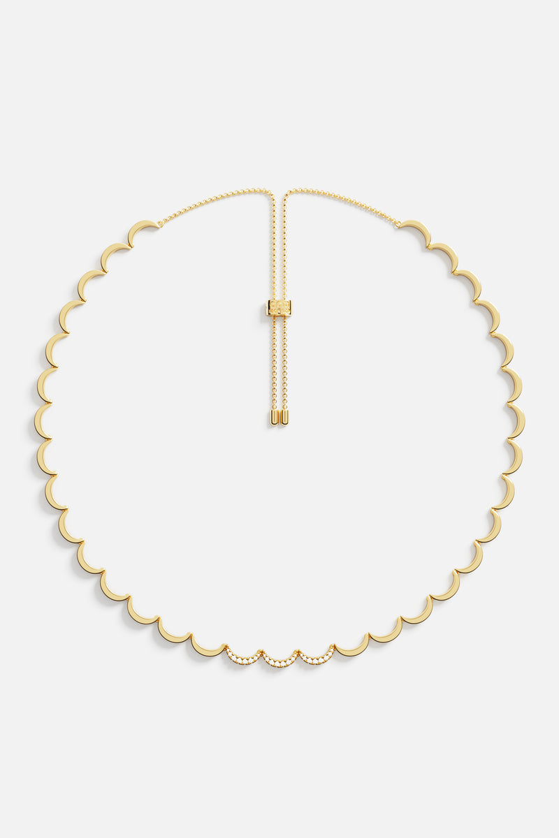 Wellenförmige Goldkette