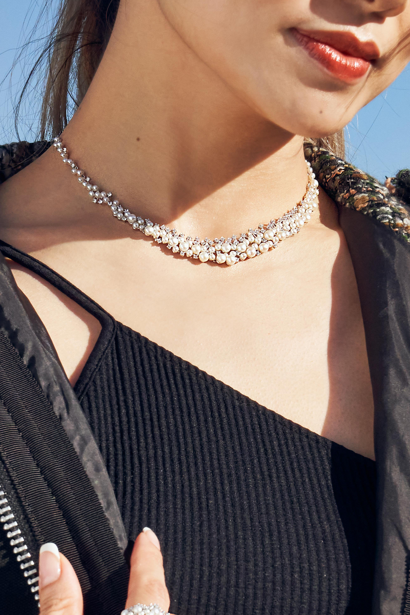 APM Monaco Chunky Pearl Adjustable Necklaces in Silver
