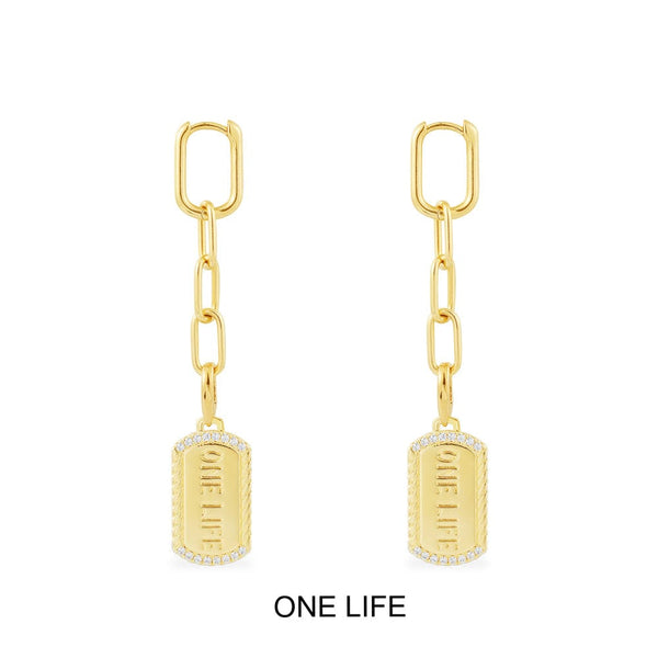Boucles d'Oreilles Chaînes avec Médailles ONE LIFE (Clip)